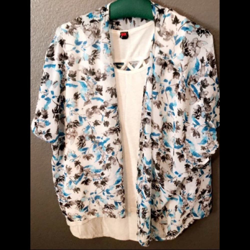 Floral cover/cardigan